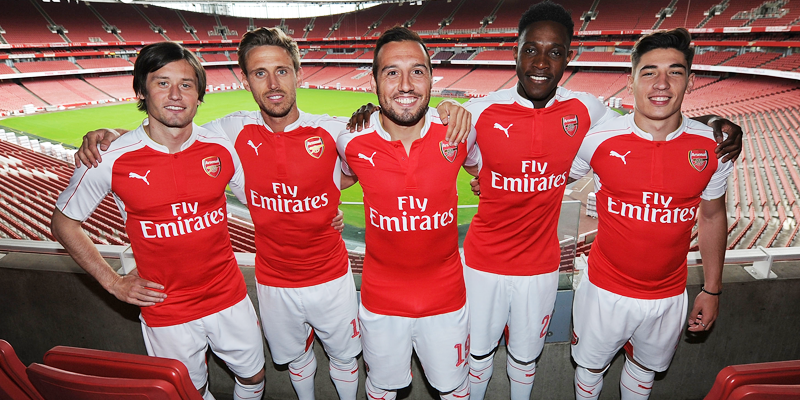 Tuyển tập áo đấu của CLB Arsenal trong các mùa giải gần đây 2