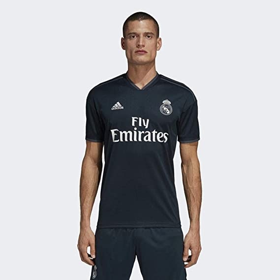 Tuyển tập áo đấu của CLB Real Madrid trong các mùa giải gần đây 9