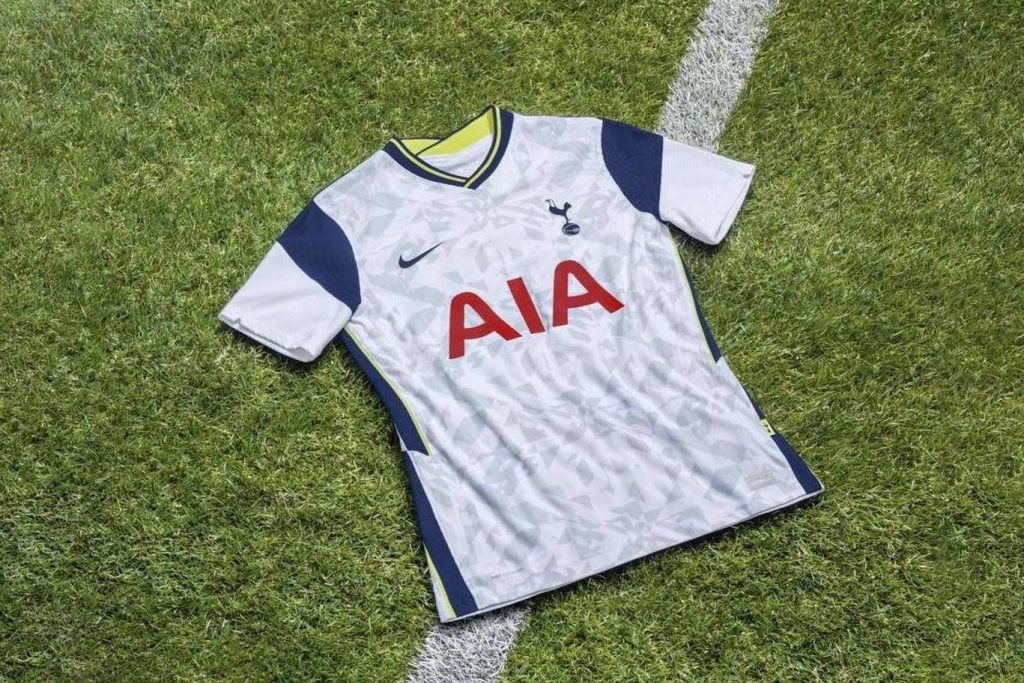 Tuyển tập áo đấu của CLB Tottenham trong các mùa giải gần đây 12