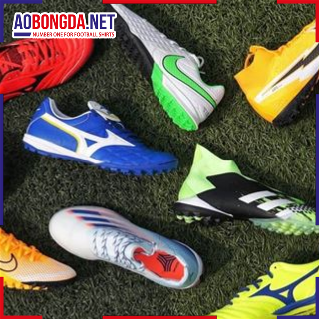 Hướng dẫn chi tiết cách lựa chọn giày bóng đá sân cỏ nhân tạo chuẩn nhất năm 2025