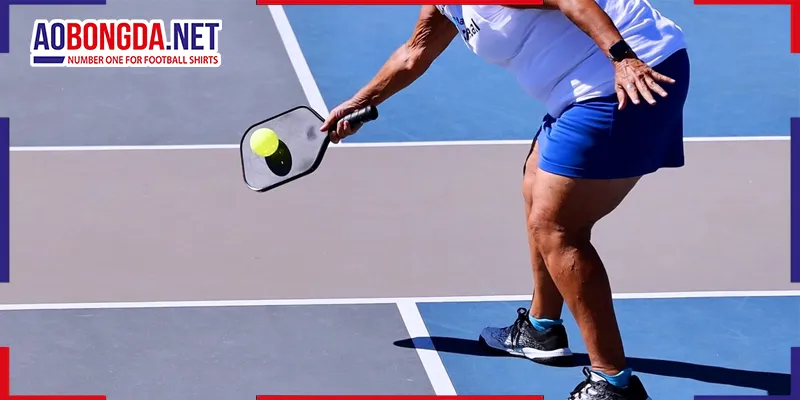 Các Kỹ Thuật Cơ Bản Trong Pickleball: Hướng Dẫn Từng Bước Cho Người Mới Bắt Đầu