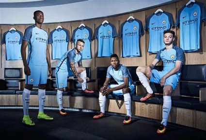 Top 6 mẫu áo đấu đẹp nhất của CLB Manchester City