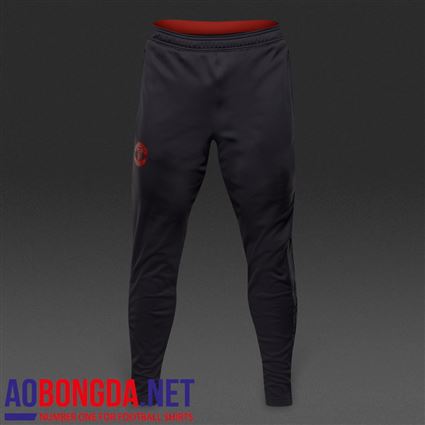 Quan dài nỉ clb Manchester United