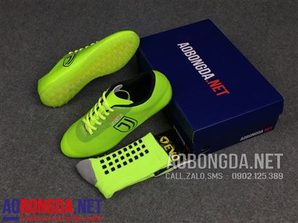 Giày bóng đá  câu lạc bộ Juventus 2.0