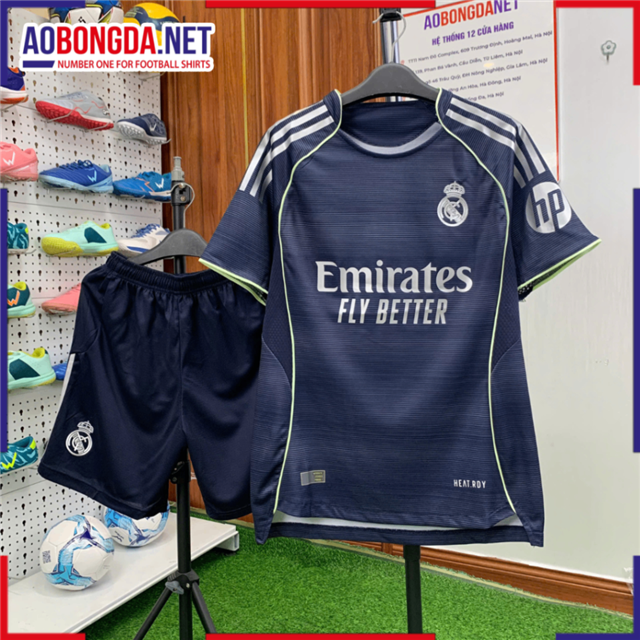 Áo Bóng Đá Câu Lạc Bộ Real Madrid Đen Viền Chuối Mè Caro 2025-2026