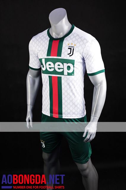Áo Juventus đen X Gucci trắng 2019-2020