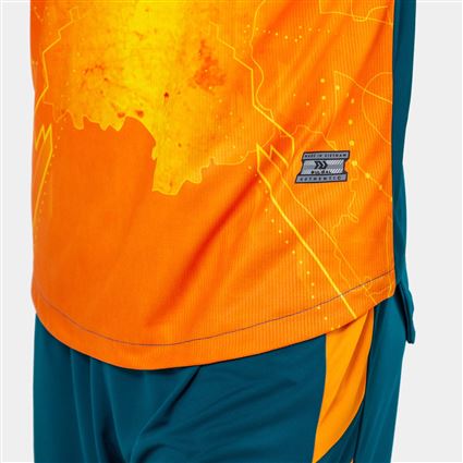 Áo bóng đá không logo Bulbal 6City HCM vàng xanh