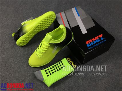Giầy Bóng Đá EBET 205N chuối đen