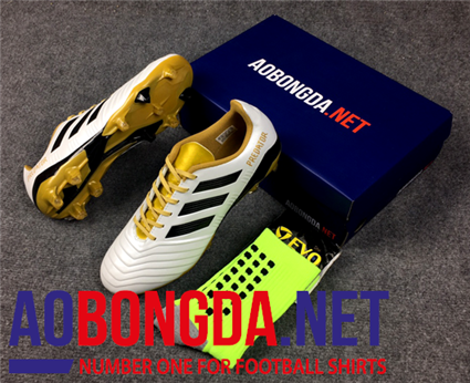 Giầy Bóng Đá Predator FG trắng vàng