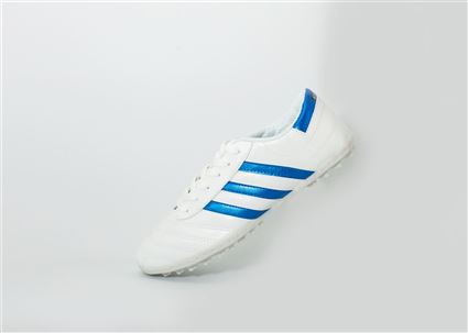 Giầy Bóng Đá phủi CT3 trắng sọc xanh