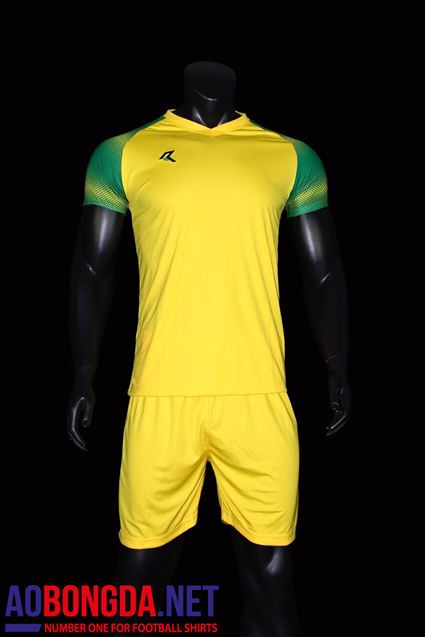 Áo Ko Logo Real Classic vàng 2019