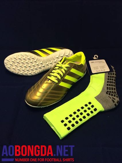 Giầy bóng đá phủi 3 sọc CT3  đồng sọc chuối
