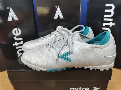 Giầy Bóng Đá  Mitre 190420 bạc  Chính Hãng 3