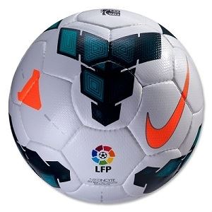 Qủa bóng đá  training trắng