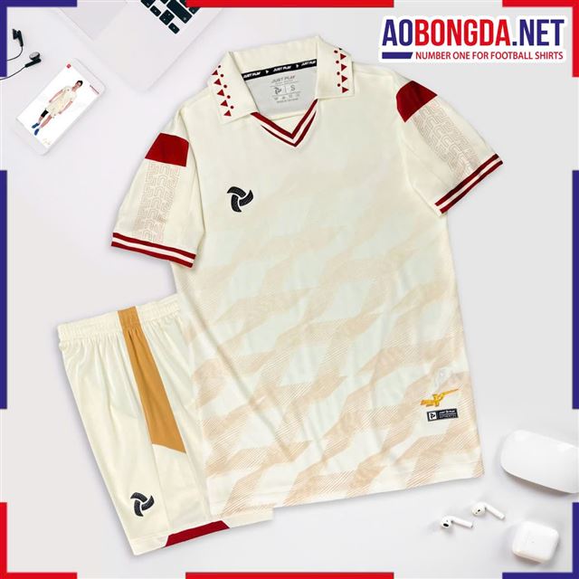 Áo Bóng Đá Không Logo Justplay Warrior Kem