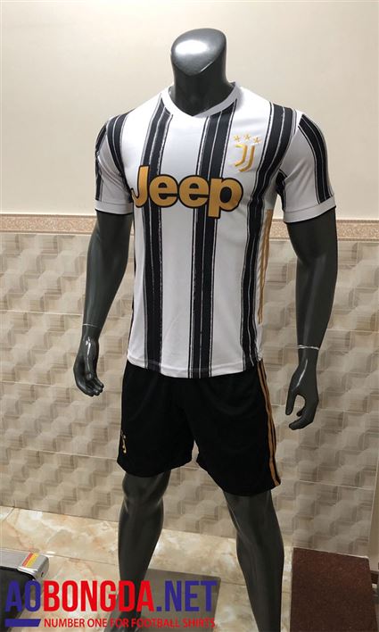 Áo Juventus Sọc trắng đen sân nhà 2020-2022