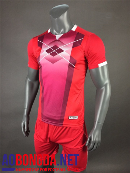 Mẫu áo bóng đá không logo hồng đỏ