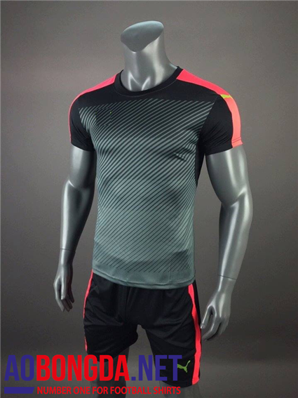 Mẫu áo bóng đá không logo xám sọc đen chéo