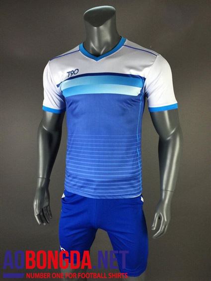 Mẫu áo không logo T90 xanh trắng