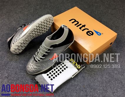 Giầy Bóng Đá Mitre 161110 bạc đen