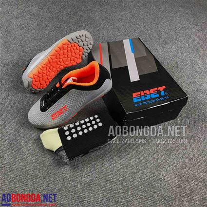 Giầy Bóng Đá Trẻ Em Ebet xám bạc