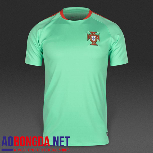 Áo tập màu xanh ngọc của đội tuyển Bồ Đào Nha Euro 2017-2018