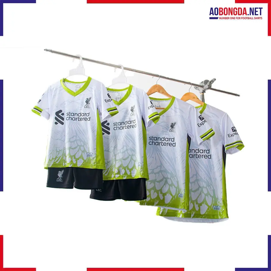 Áo Bóng Đá Câu Lạc Bộ Liverpool Trẻ Em Winsport Trắng Chuối 2024-2025 